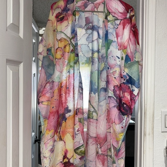 Watercolors floral beach pool coverup -NWOT - lightweight - beautiful - 🤩 - Picture 2 of 7